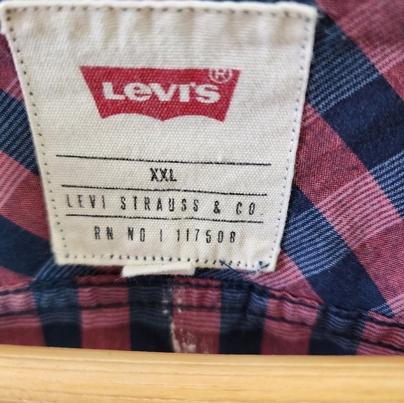 Levi's Strause Burgundy & Blue Plaid Button Down Longsleeve Men's Shirt Size XXL - Picture 3 of 6